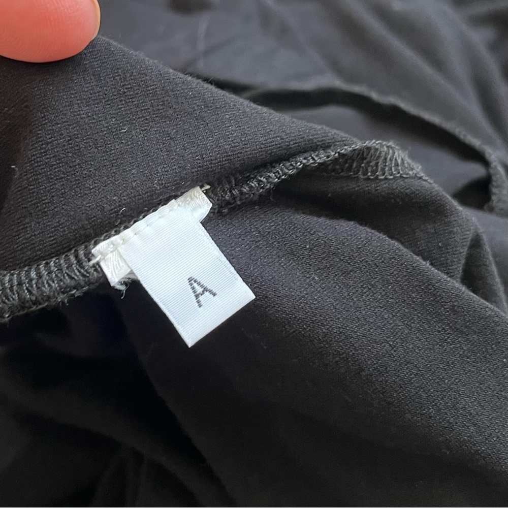 EILEEN FISHER PULL ON BLACK PANTS W/ POCKETS SIZE MEDIUM STAPLE CAPSULE WARDROBE - Picture 5 of 8